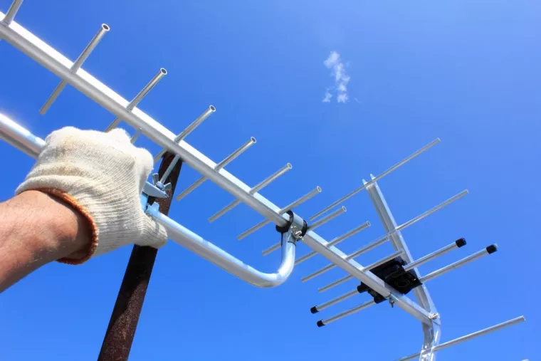 Réparateur antenne télévision chez un locataire ou propriétaire, Gournay-en-Bray, LAURENTDEPANNAGE76